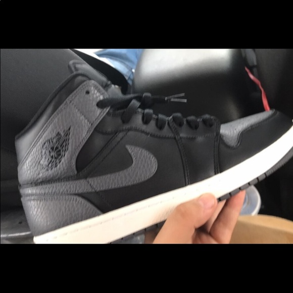 Jordan 1 mid black and dark grey - Picture 6 of 8